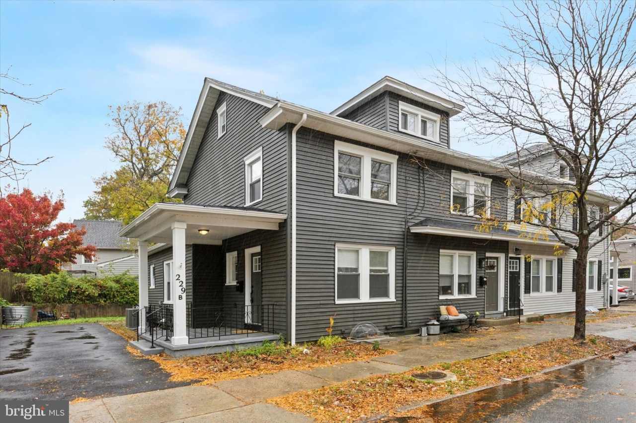 229 NEW JERSEY Avenue unit: B