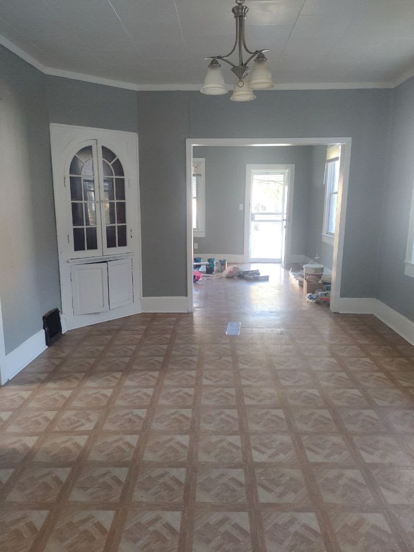 Cozy  Affordable 2-Bedroom Home at 4501 Hyde Ave