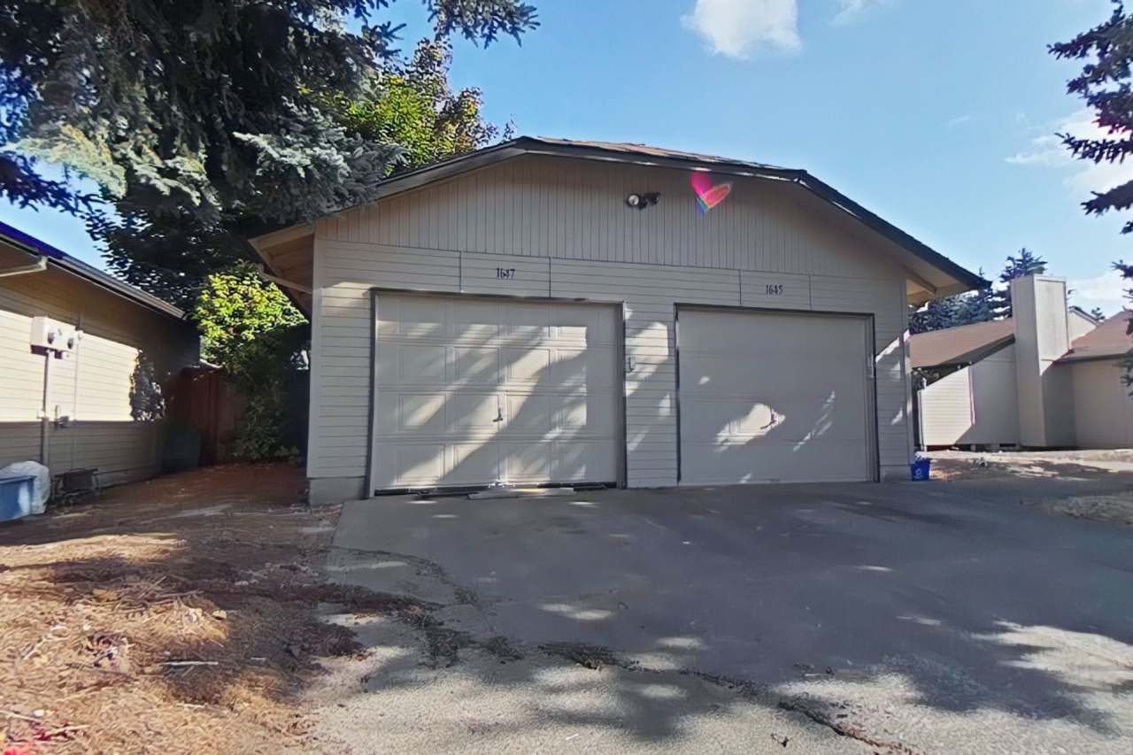 2 Bedroom Duplex ~ Albany