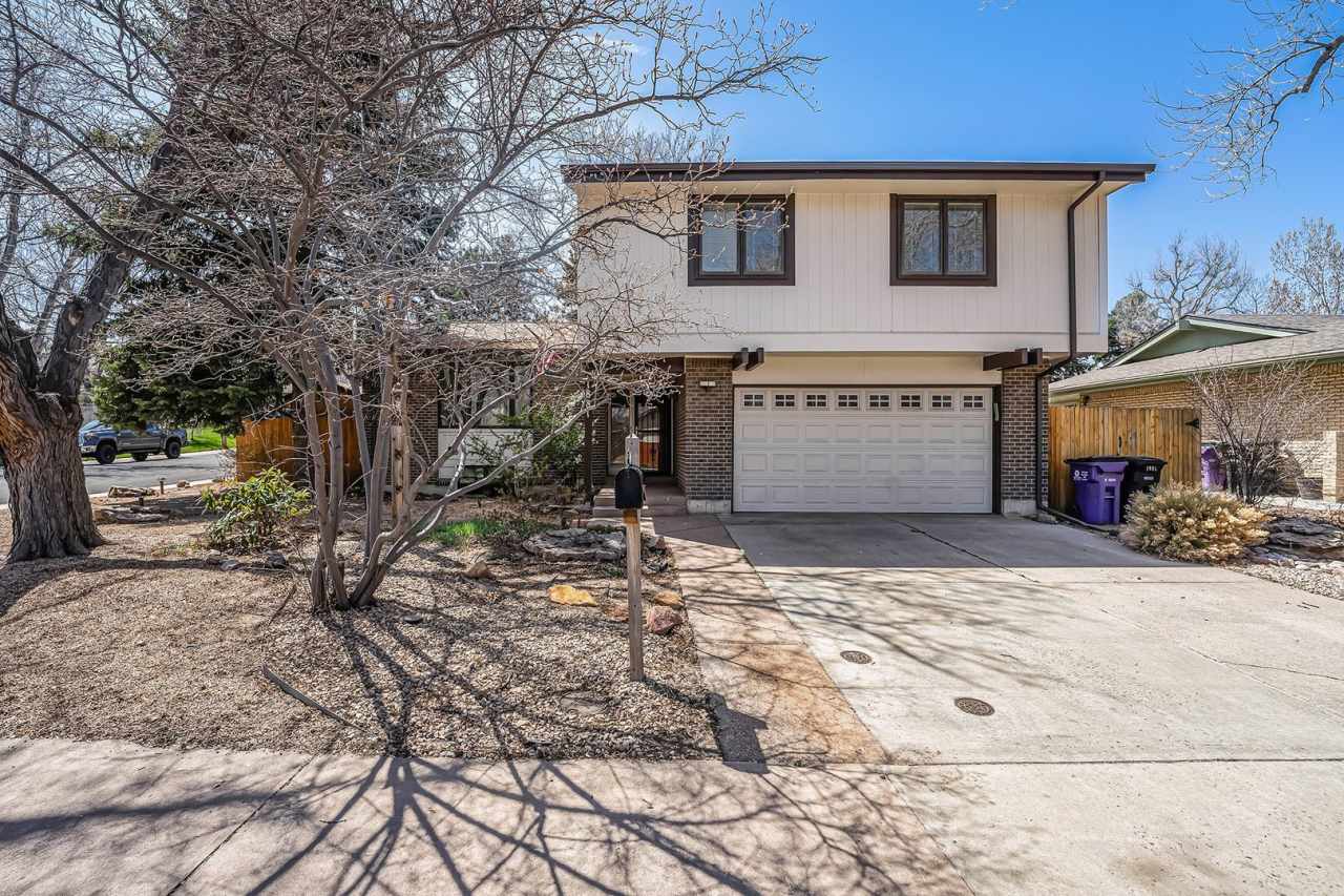 Spacious 4 bedroom home in the heart of Virginia Village!