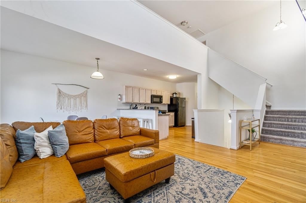 1016 Hillside Avenue