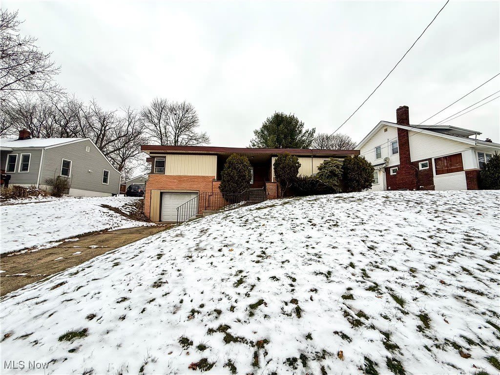 1635 Goodyear Boulevard