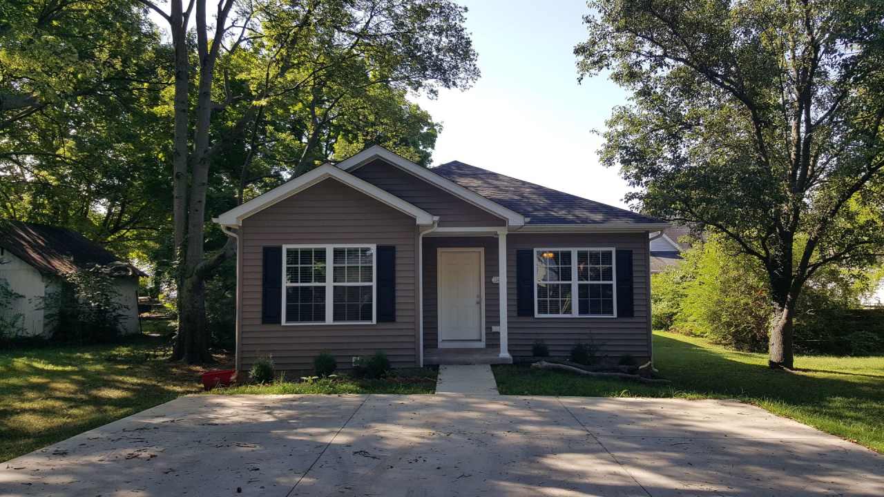 2 Bedroom, 1 1/2 Bath House