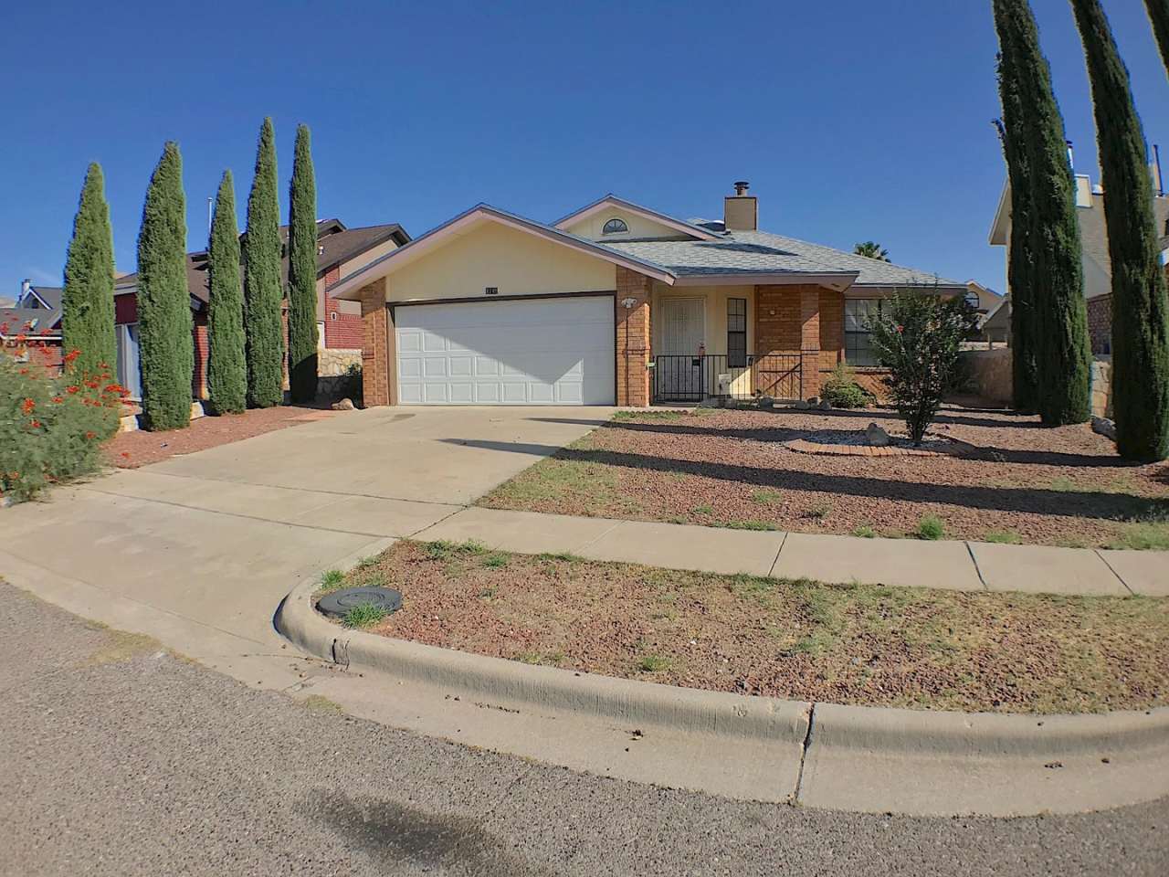 North Hills 3 Bed Refrig A/C!