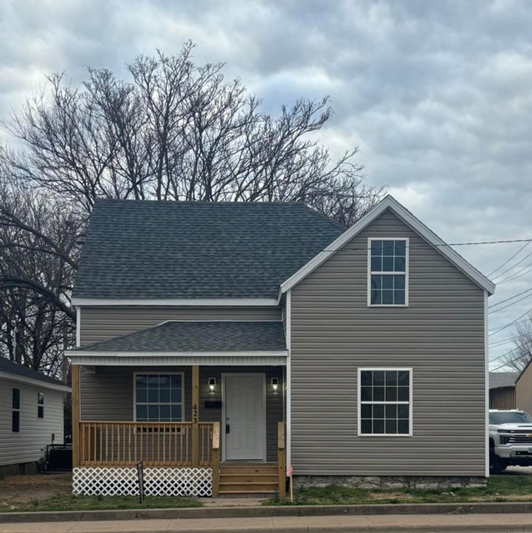 Modern Elegance Meets Comfort – Fully Remodeled 4BR/2BA Dream Home!