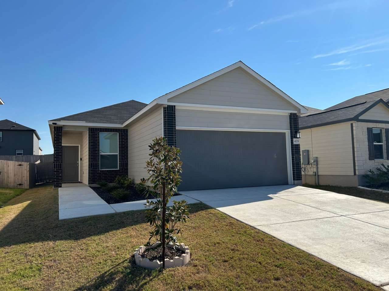 3/2/2 with Bonus Flex Room / Laundry Room / Ceramic Tile  Carpet Mix / Fenced in Yard / NBISD