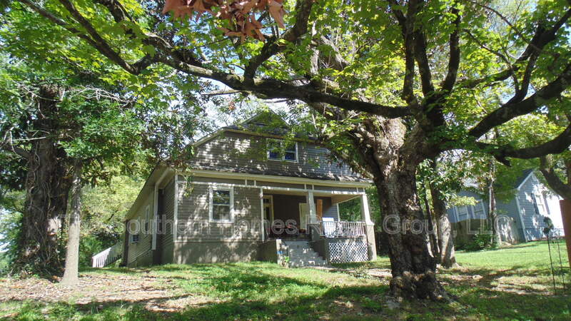 1113 Knoxville Avenue - 1