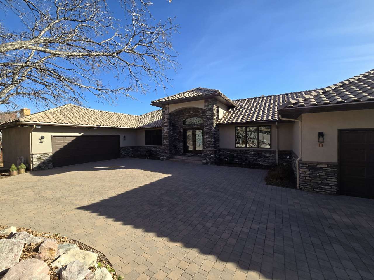 4055 Sleeping Indian Lane