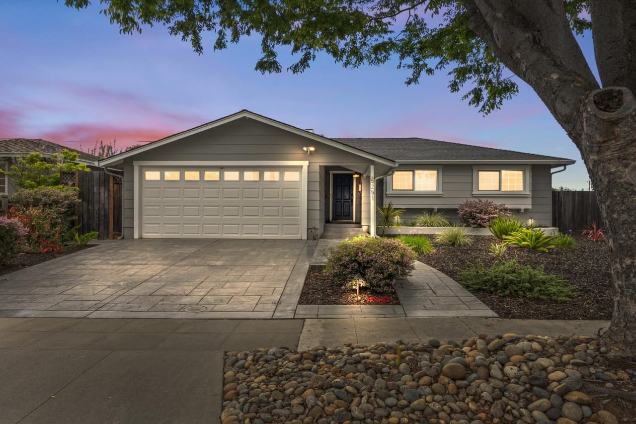 5251 Larchwood Drive