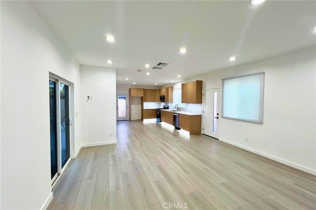 6502 Charlesworth