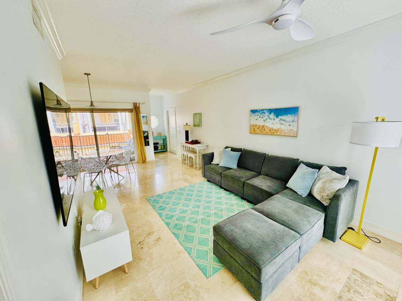 95 Northeast 4th Avenue