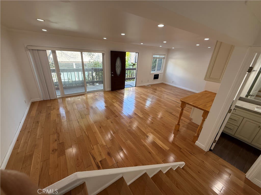 386 S Miraleste Drive