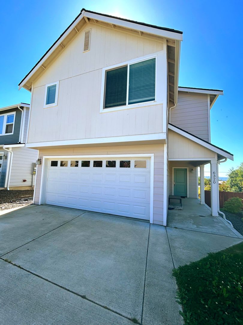 Newly Built 4bd 2.5ba in LSSD