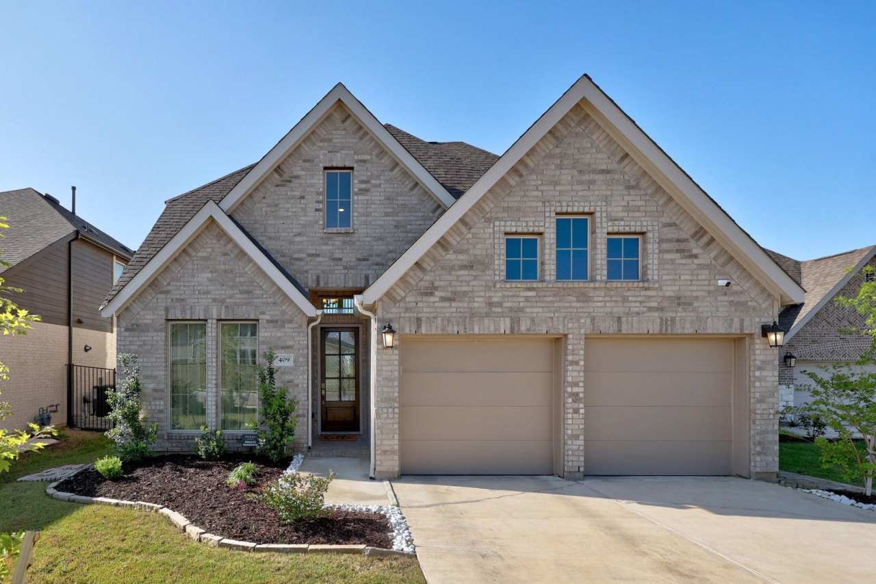 Modern Style and Upgraded Two Story 4 Bedroom 3 Bathroom Home for Rent in Santa Rita Ranch, Liberty Hill, Texas!