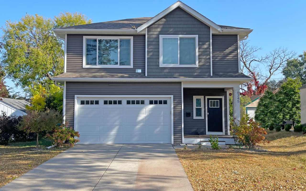 Spacious and Modern 4 Bedroom 3 Bath in Richfield is Pet Friendly!