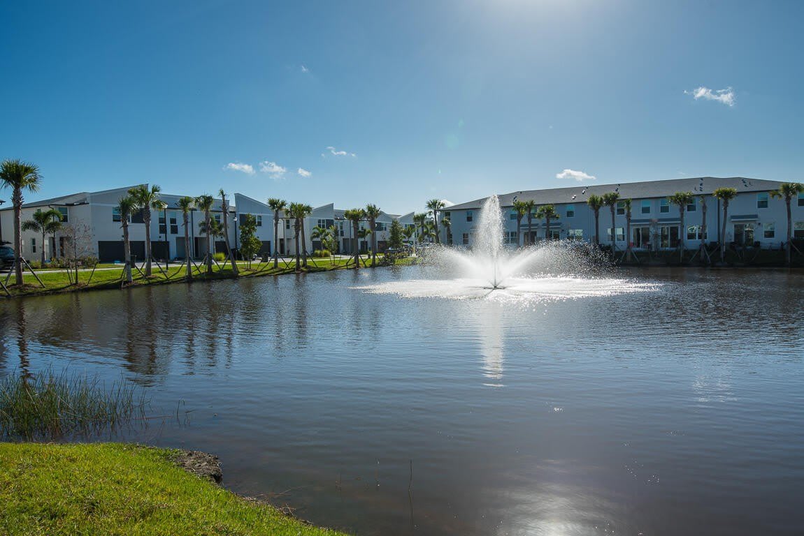 3918 SE Mentmore Lane