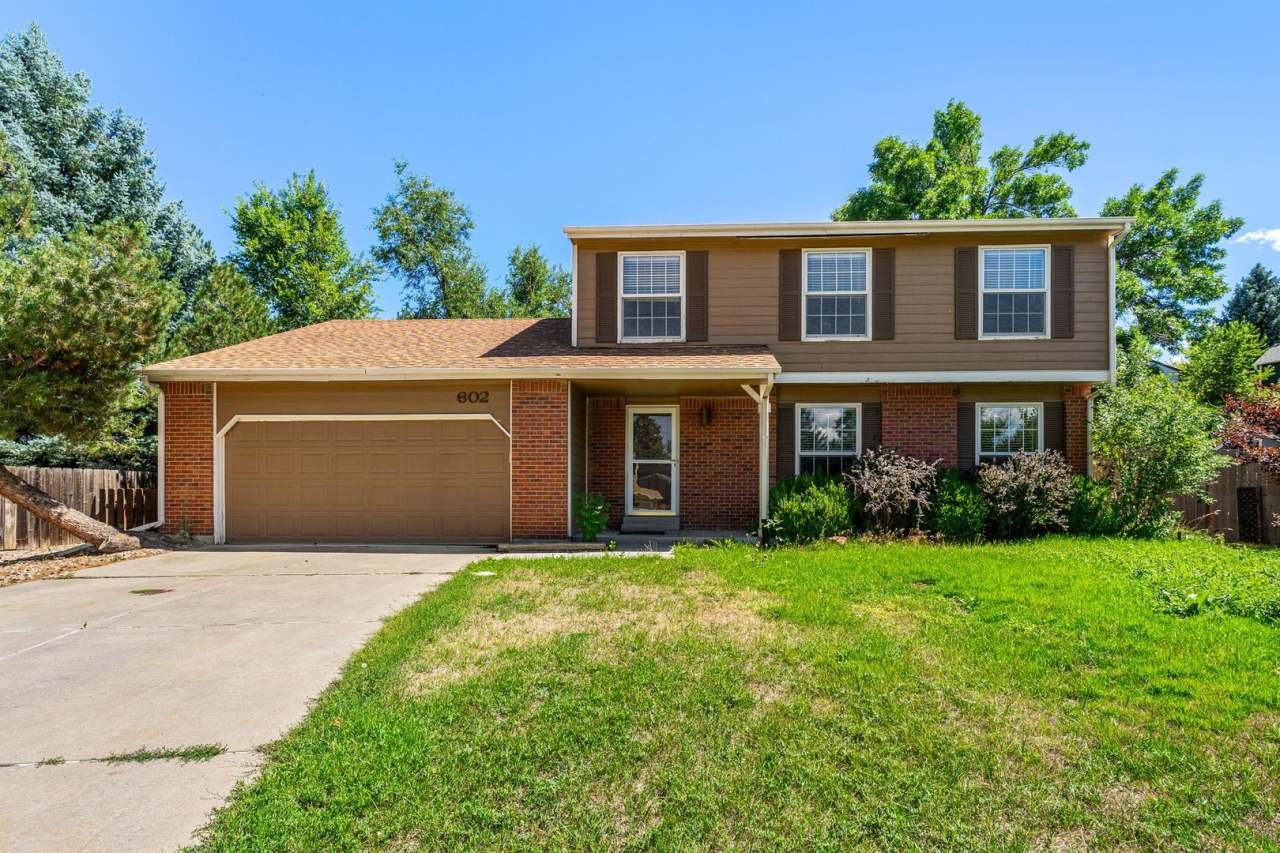 House in Littleton with Great Outdoor Space