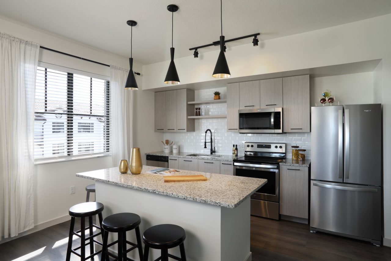 Azola West Palm Beach