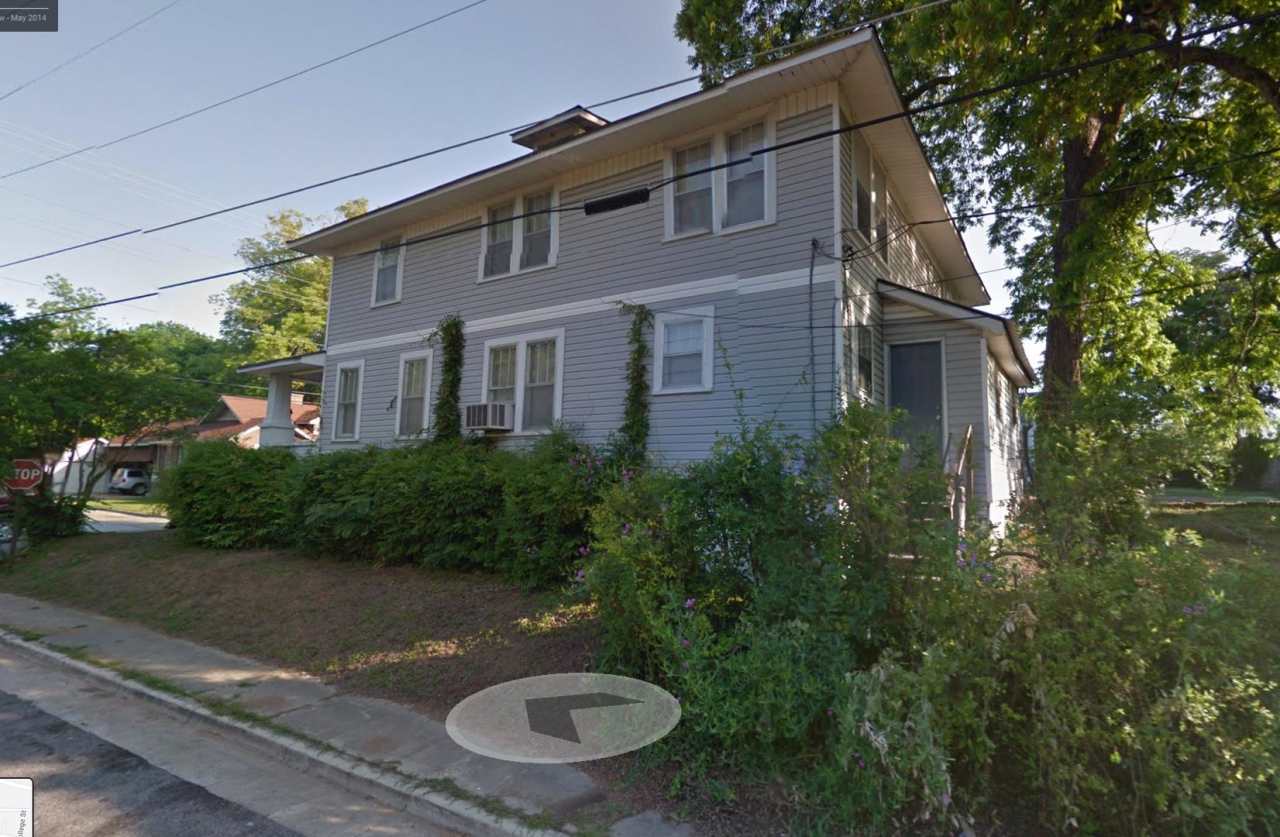 Dowtown Gadsden - Newly Renovated- Spacious