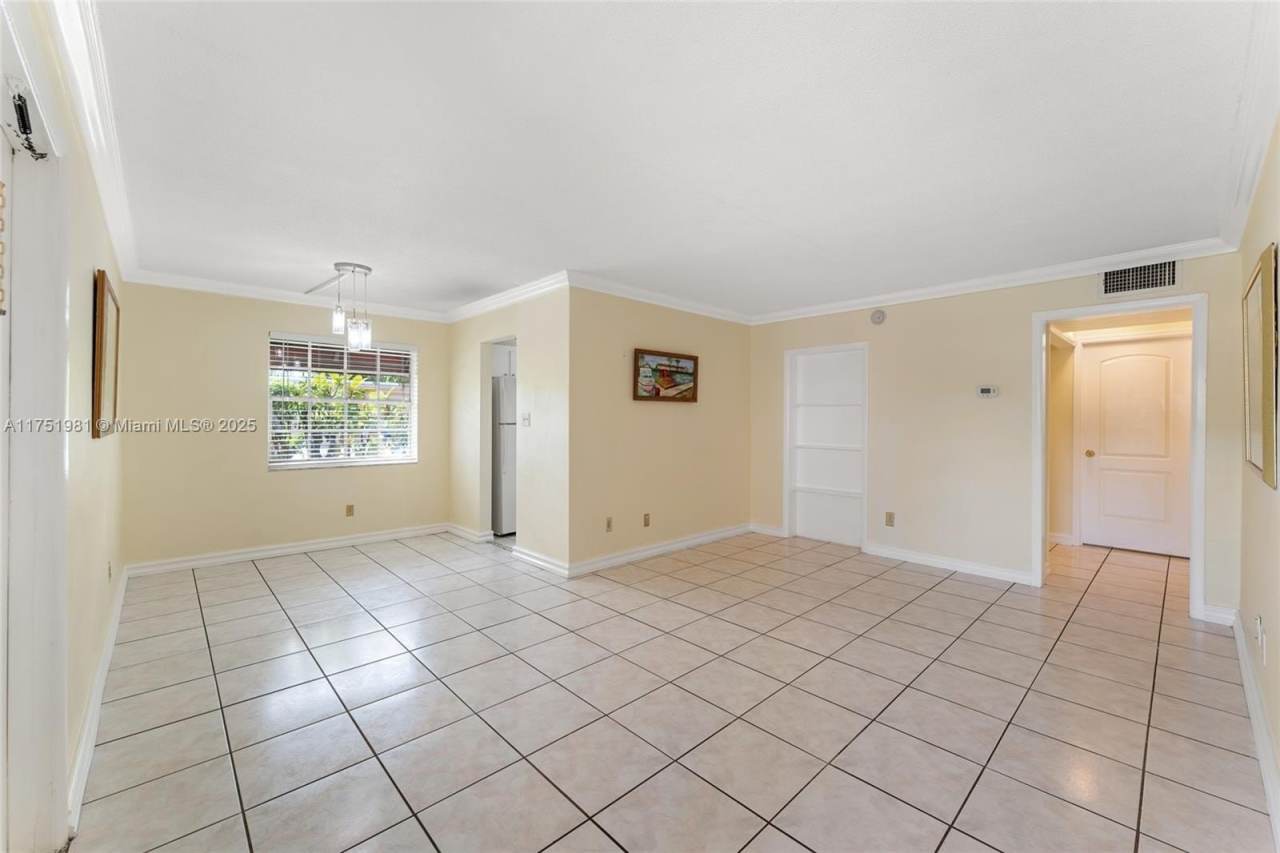 1545 Miami Rd