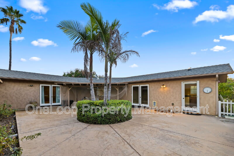 8823 Los Coches Road