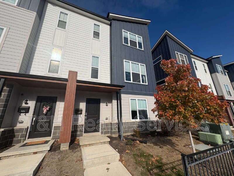 3104 West New York Street