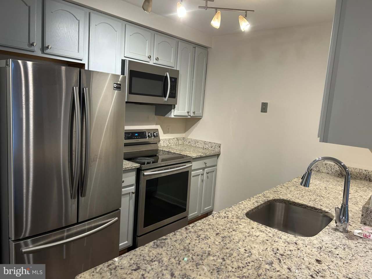 13513 ORCHARD Drive unit: 3513