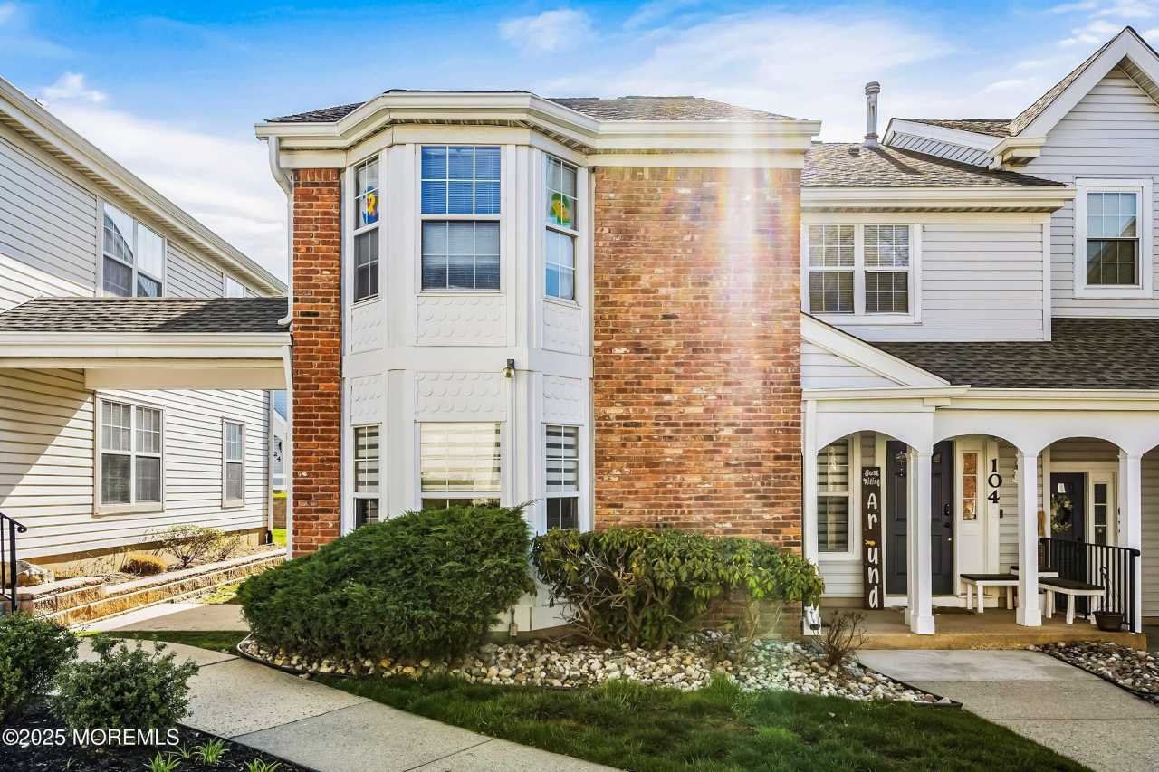 103 Hyacinth Lane
