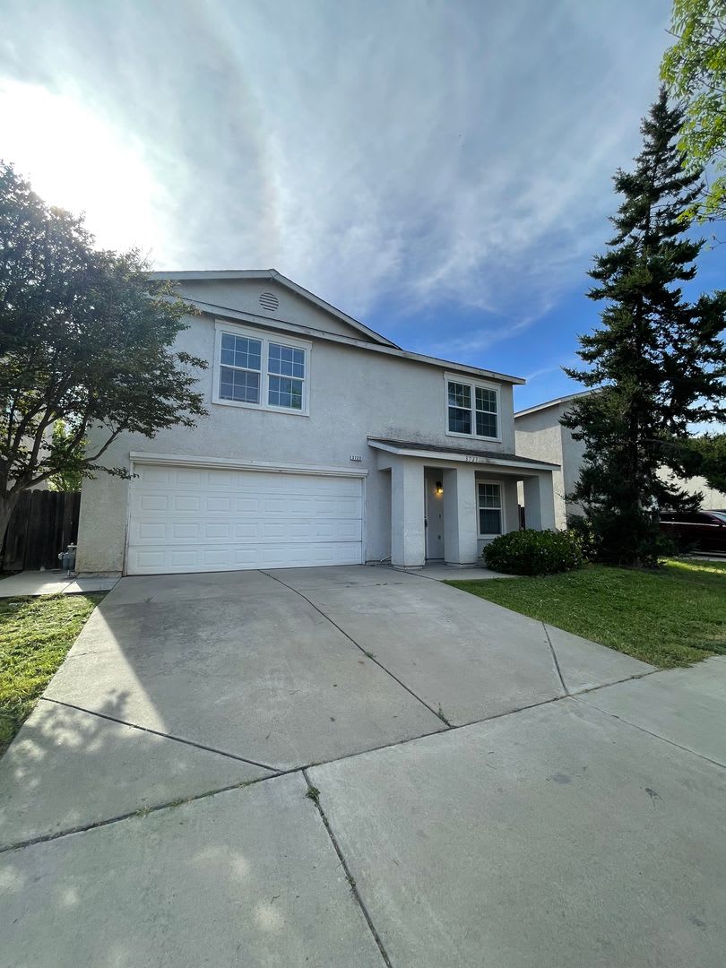 Wow! 3723 Compass Point