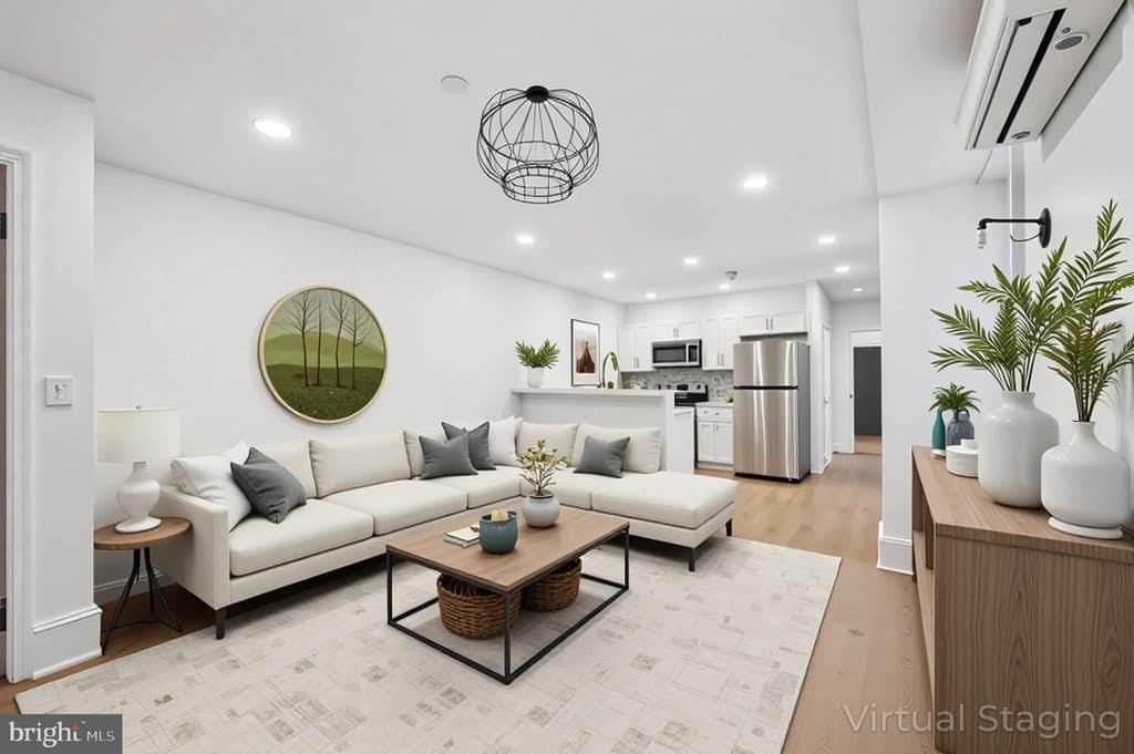 1637 W GIRARD AVENUE