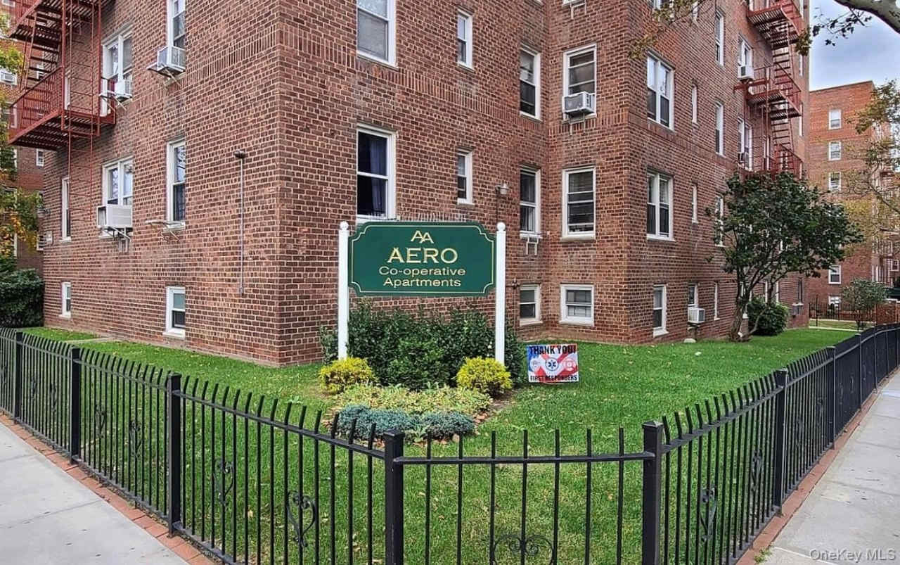 105-24 63rd Drive unit: 2J