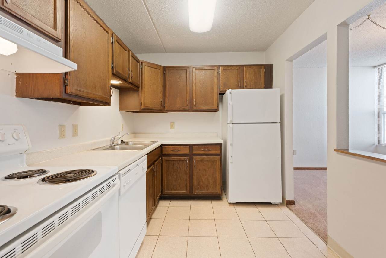 Park Plaza Apartments