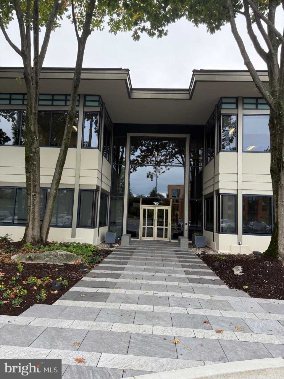 760 CONSTITUTION Drive unit: Suite 106