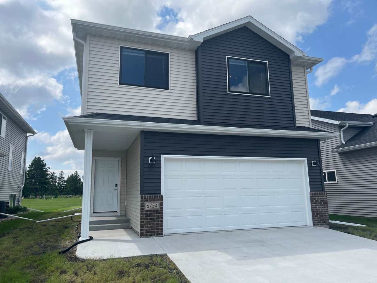 Comfortable 3-Bedroom, 2-Bath Home in Horace, ND