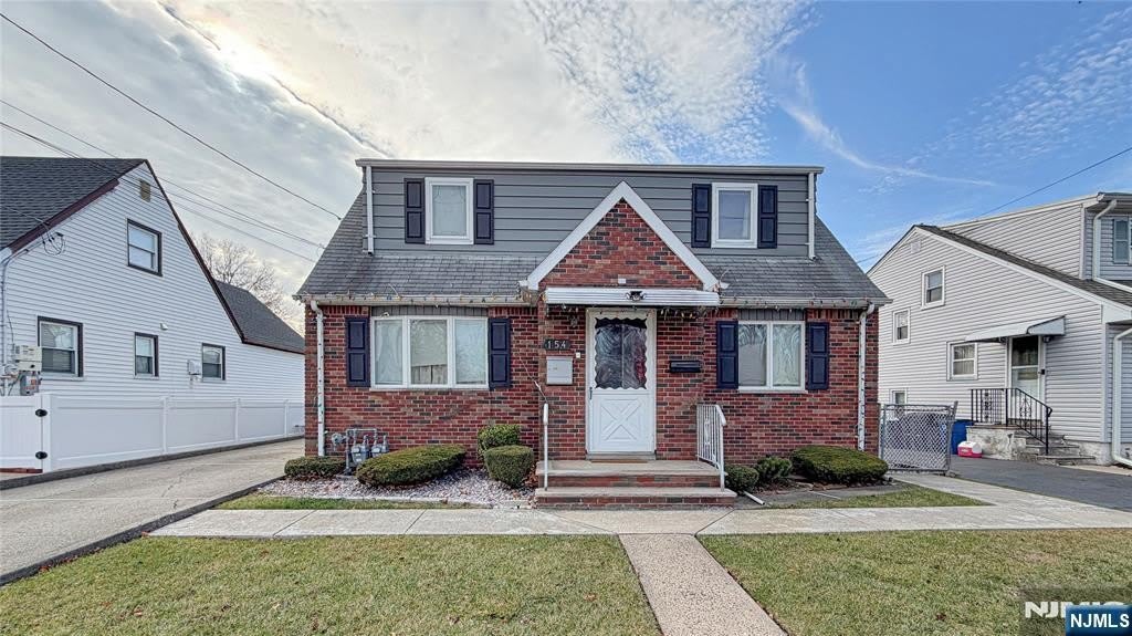 154 Charlton Avenue 2