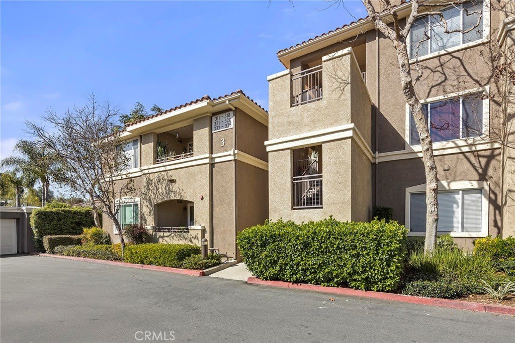 22681 Oakgrove