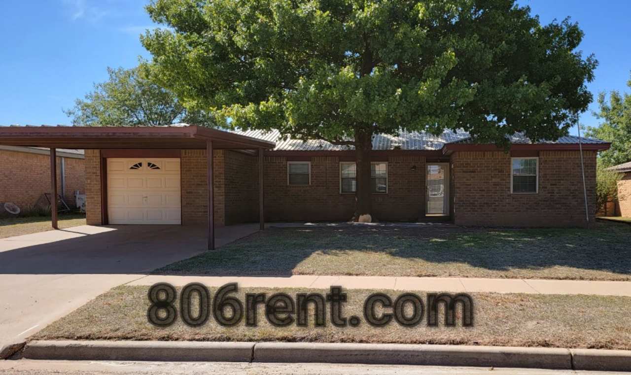 Awesome 3/2/1 with a carport in Wolfforth