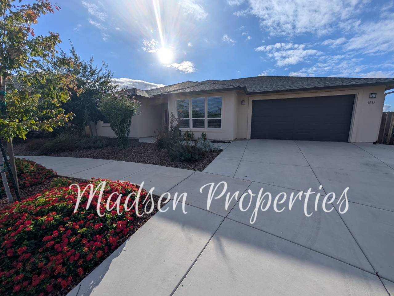 1982 Dawncrest Drive