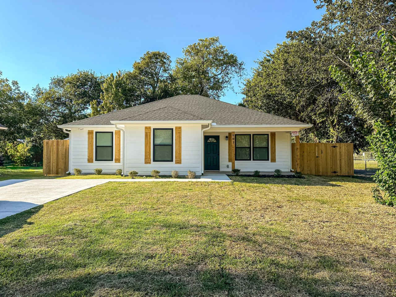 *NEW CONSTRUCTION* 3-Bedroom 2-Bathroom House Near Baylor!