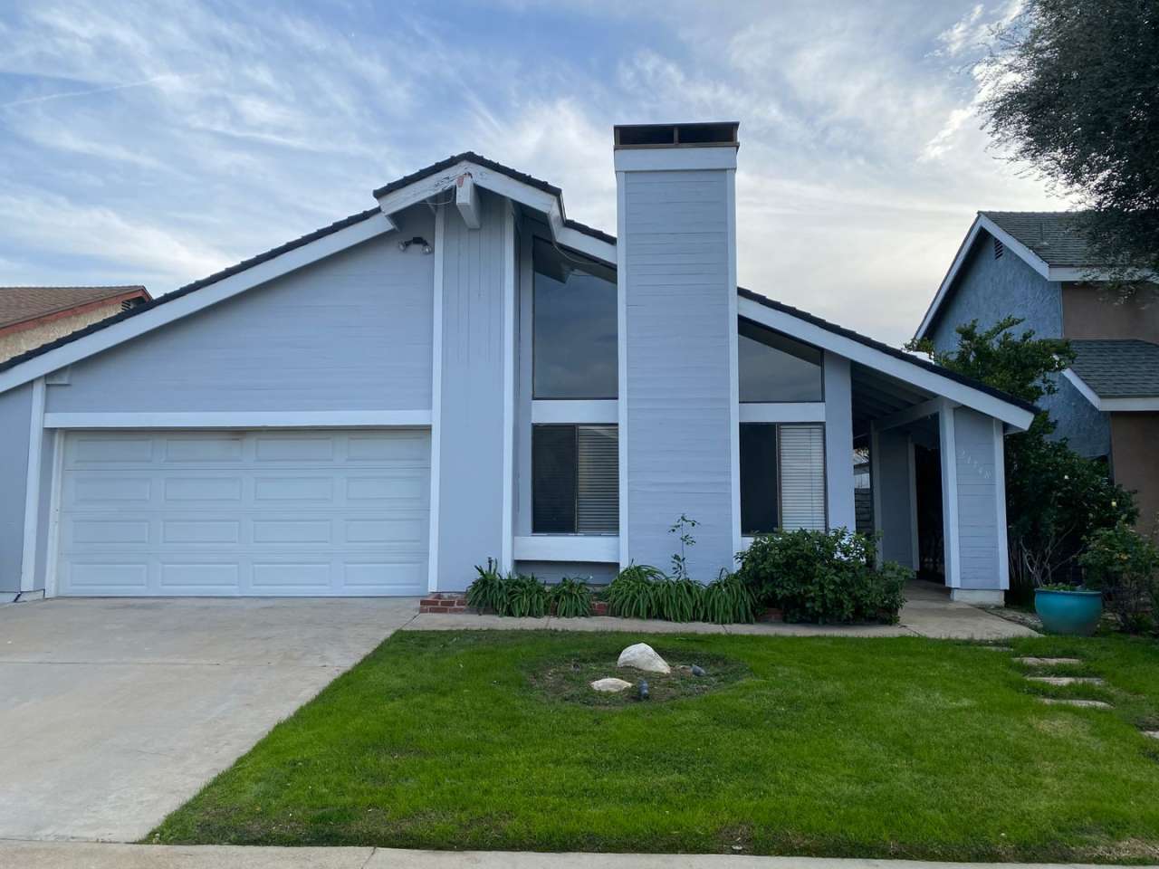 Single story 3 bed, 2 bath pool home