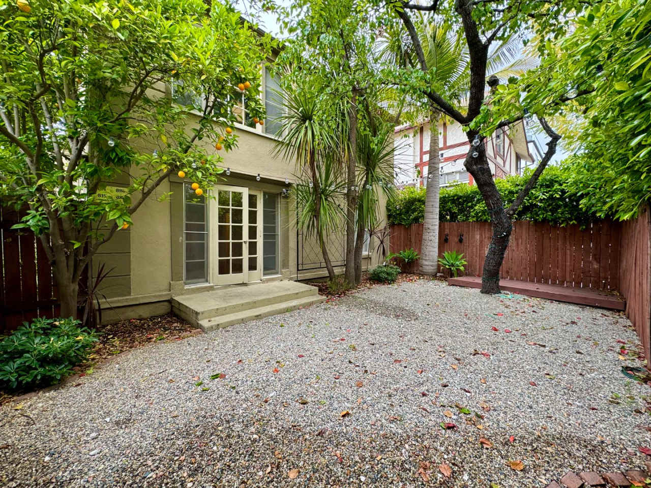 Charming Large 1 Bed with a Huge Private Patio