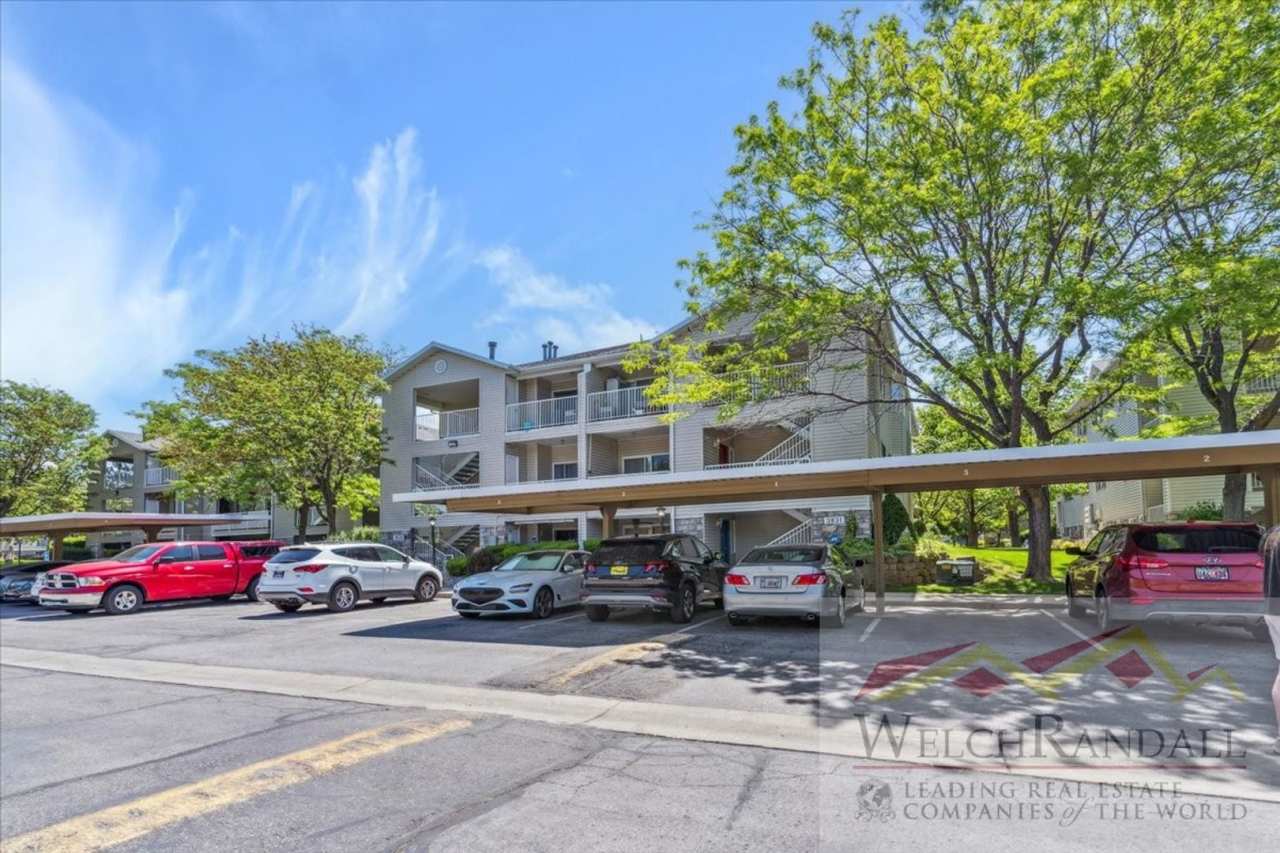 Charming 2 Bed 1 Bath Condo in Salt Lake City