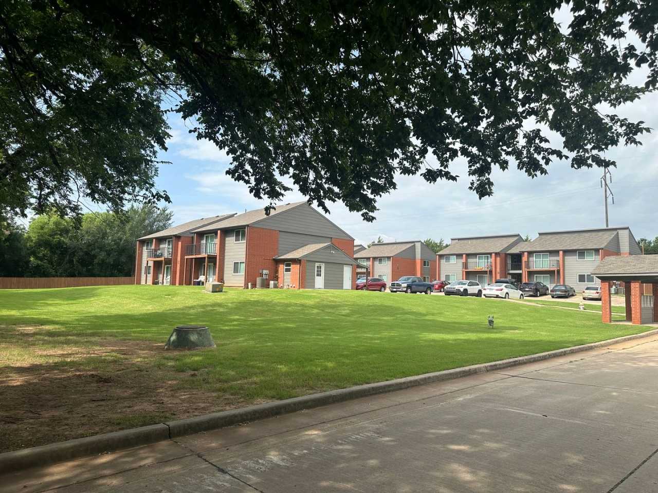 Country Grove Apartments