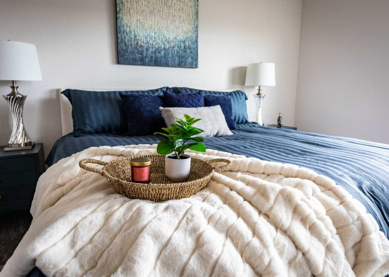 Fully Furnished 3 Bedroom 2.5 Bath Luxury Townhome by Garden of the Gods