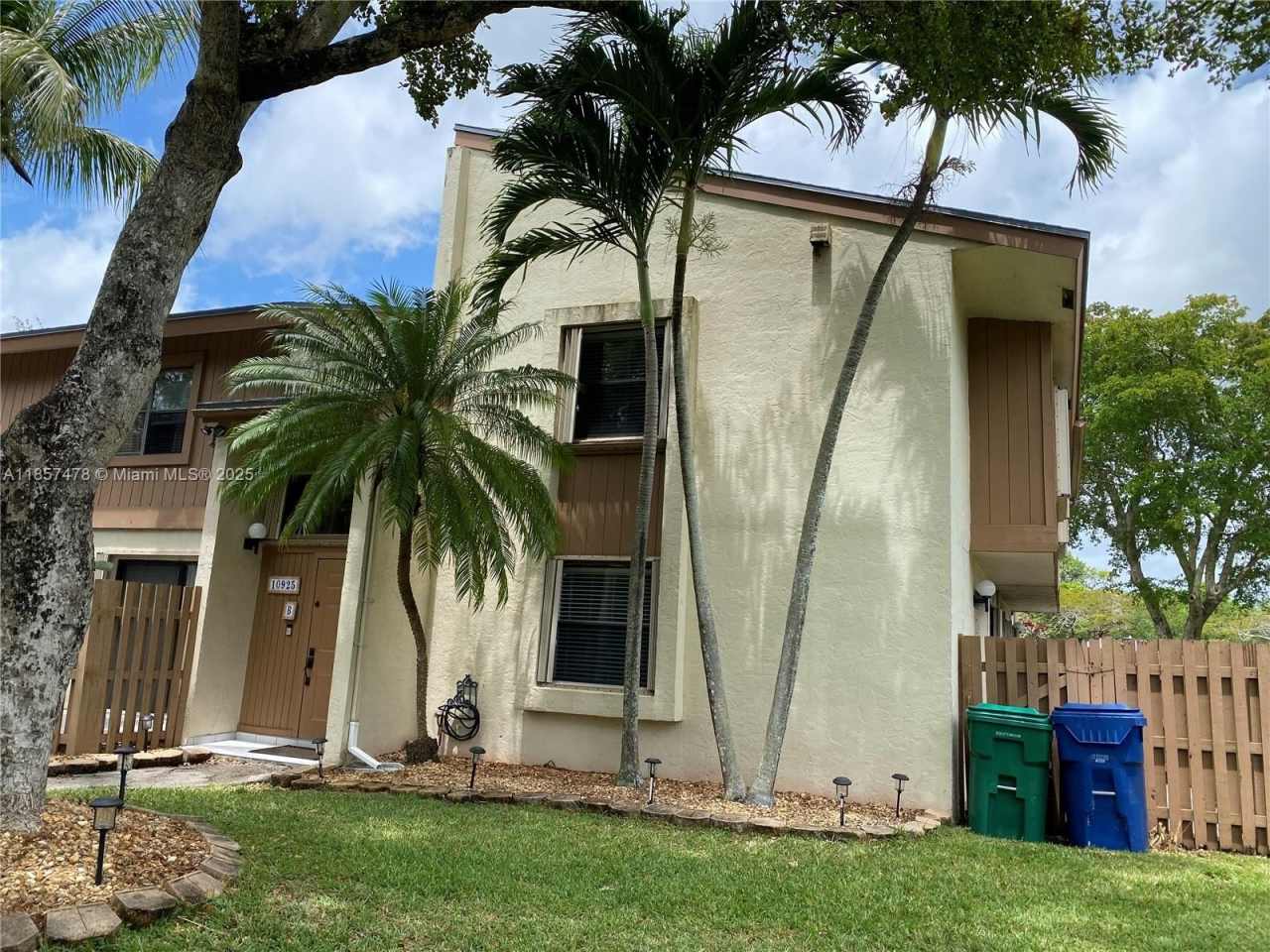10925 SW 113th Pl