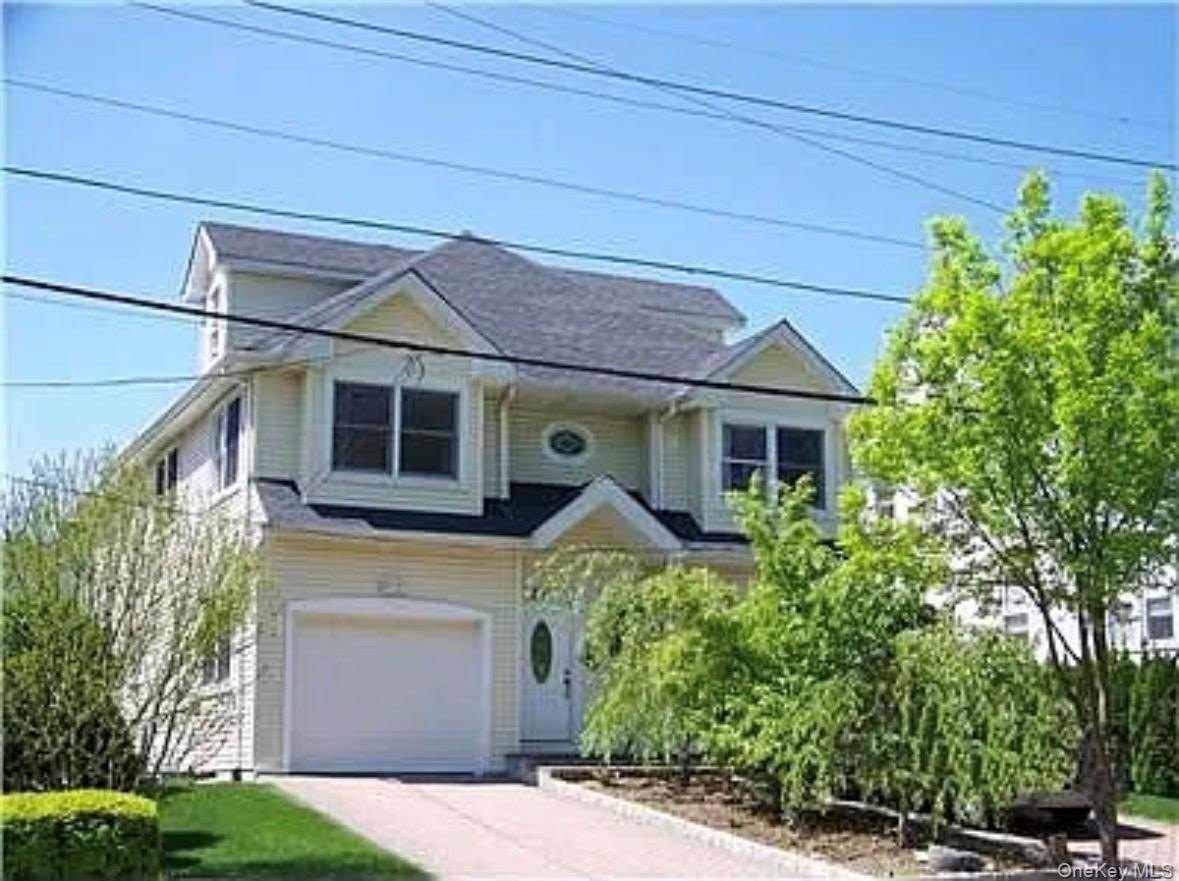 20 Bronx Street unit: Apartment 2