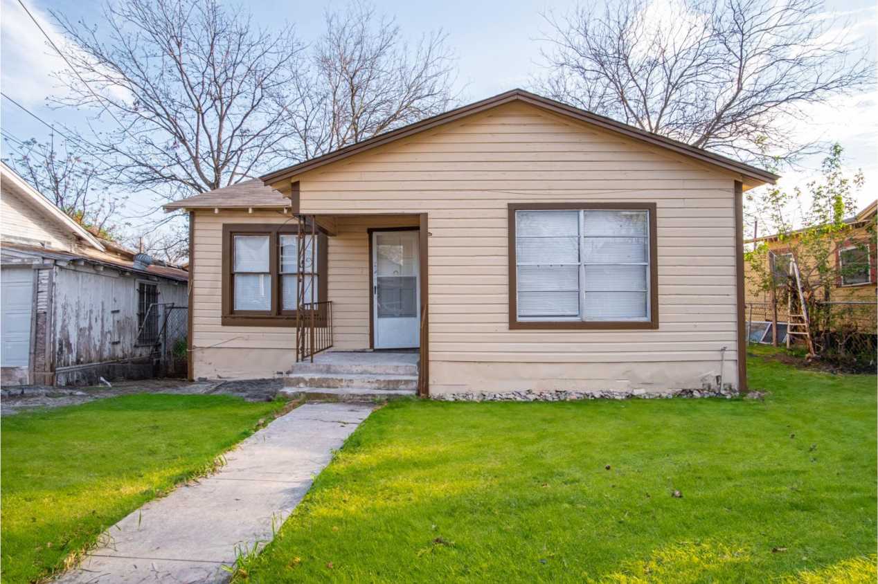 Great Home So Close to Downtown!