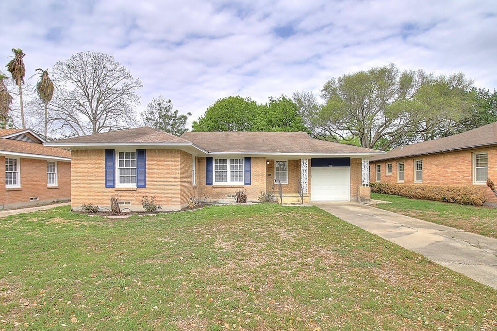4021 Markins Drive