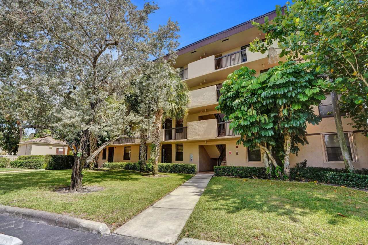 2659 Carambola Circle N