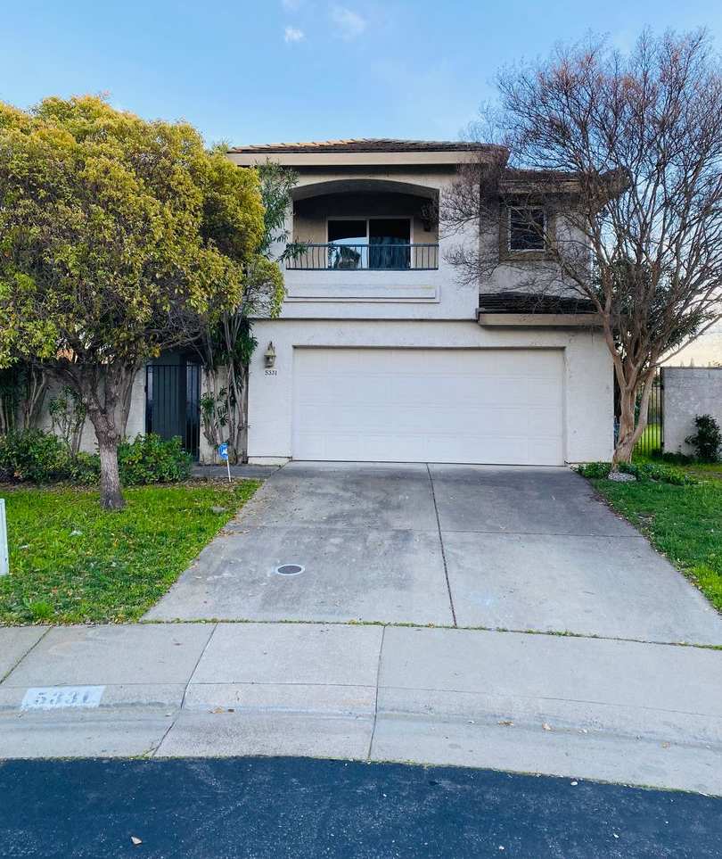 Beautiful 3 bedroom, 2.5 bathroom Rocklin Home